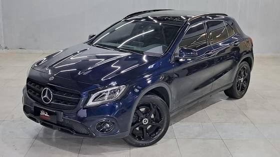 MERCEDES-BENZ GLA 200 1.6 CGI FLEX ENDURO 7G-DCT MERCEDES-BENZ GLA 200 1.6 CGI FLEX ENDURO 7G-DCT